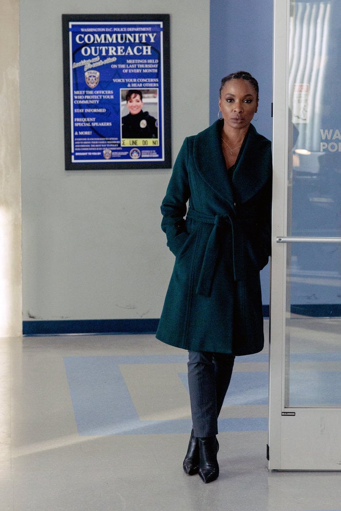 Still from Found Season 1 Episode 6 of Shanola Hampton as Gabi Mosely.