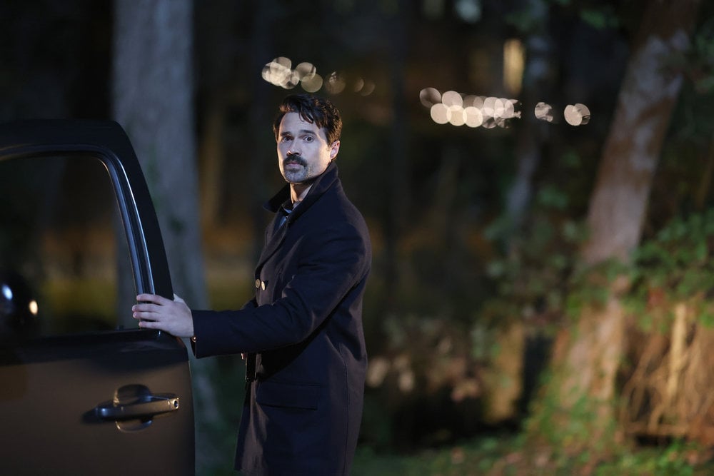 Still from Found Season 1 Episode 6 of Brett Dalton as Detective Mark Trent.