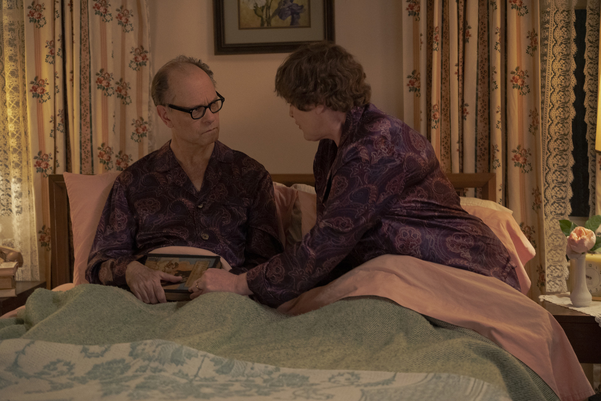 Julia Season 2 Episode 5 - David Hyde Pierce and Sarah Lancashire | Tell-Tale TV Still from Julia Season 2 Episode 5 of David Hyde Pierce and Sarah Lancashire in a bed.