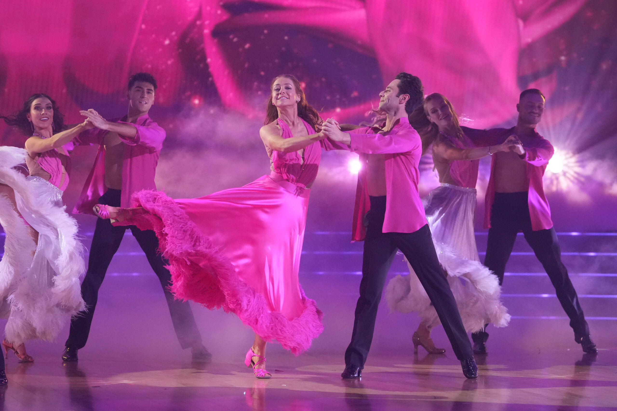 ALYSON HANNIGAN, SASHA FARBER Dancing with the Stars Season 32 Episode 11 Recap: Who Won the Len Goodman Mirrorball Trophy?