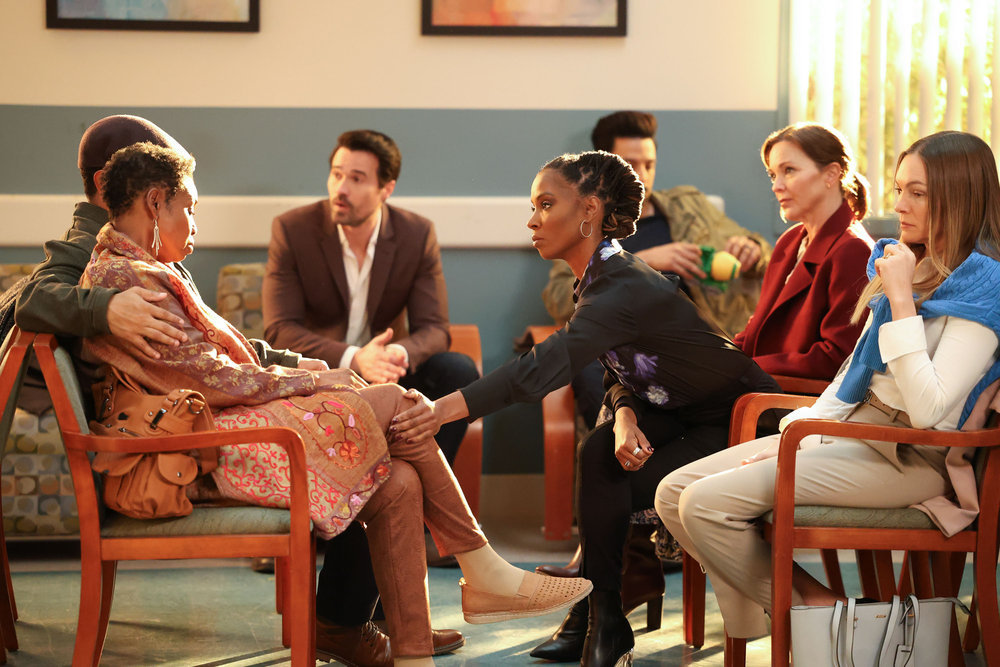 Still from Found Season 1 Episode 11 of Juliette Jeffers as Jolene, Brett Dalton as Detective Mark Trent, Shanola Hampton as Gabi Mosely, Kelli Williams as Margaret Reed, and Abby Brammell as Victoria pictured from left to right.