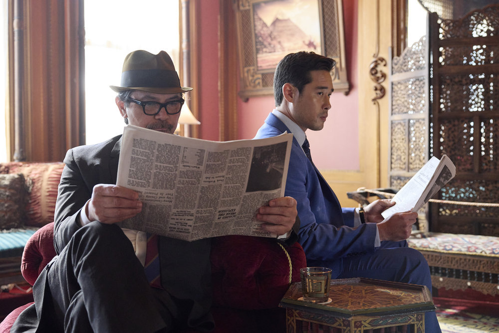 Quantum Leap Season 2 Episode 8 - Phil Coal, Raymond Lee | Tell-Tale TV Still from Quantum Leap Season 2 Episode 8, "Nomad," of Phil Coal as Barnes and Raymond Lee as Dr. Ben Song pictured from left to right.