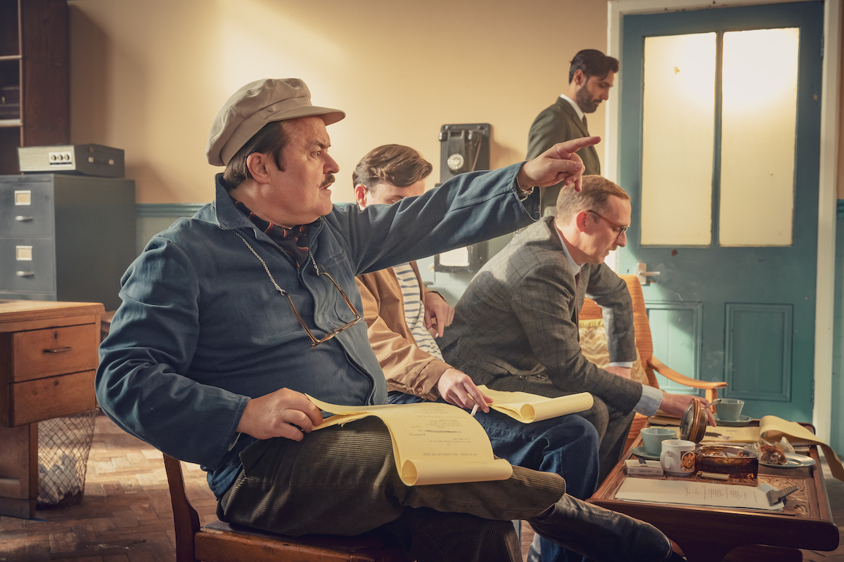 Funny Woman Season 1 Episode 2