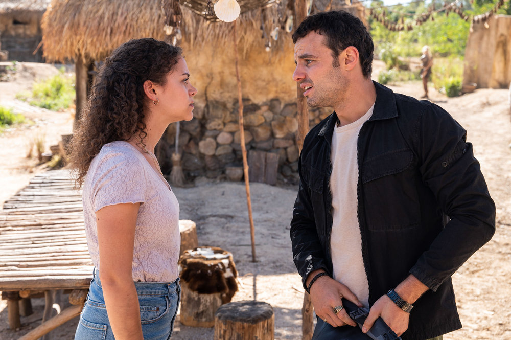 La Brea Season 3 Episode 4 | Tell-Tale TV La Brea Season 3 Episode 4