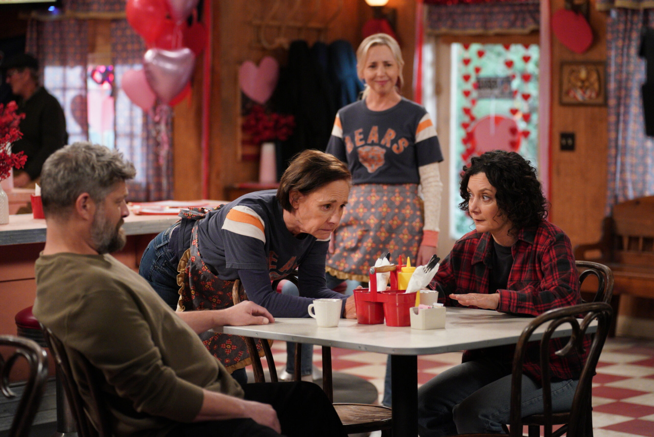 JAY R. FERGUSON, LAURIE METCALF, LECY GORANSON, SARA GILBERT
