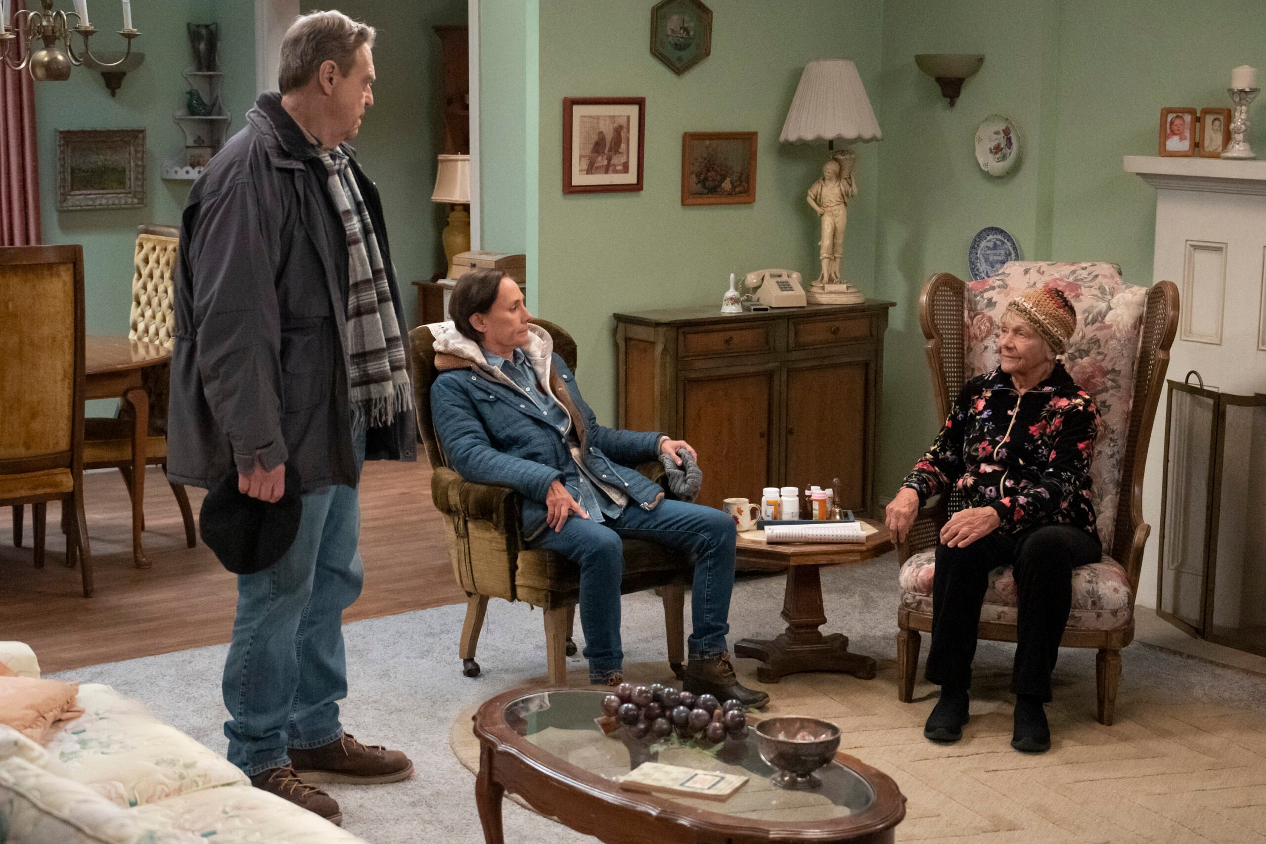 JOHN GOODMAN, LAURIE METCALF, ESTELLE PARSONS | Tell-Tale TV JOHN GOODMAN, LAURIE METCALF, ESTELLE PARSONS