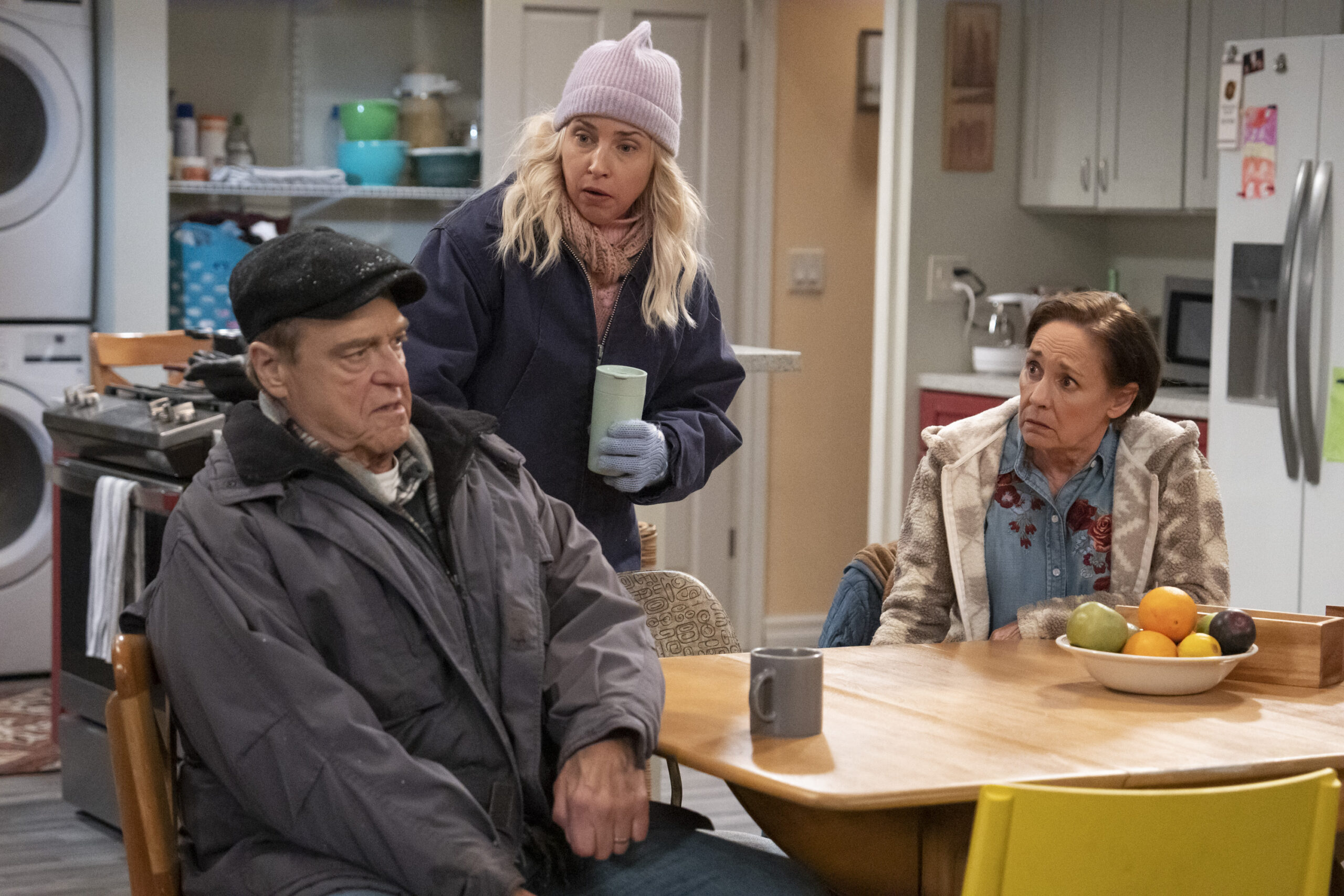 JOHN GOODMAN, LECY GORANSON, LAURIE METCALF | Tell-Tale TV JOHN GOODMAN, LECY GORANSON, LAURIE METCALF