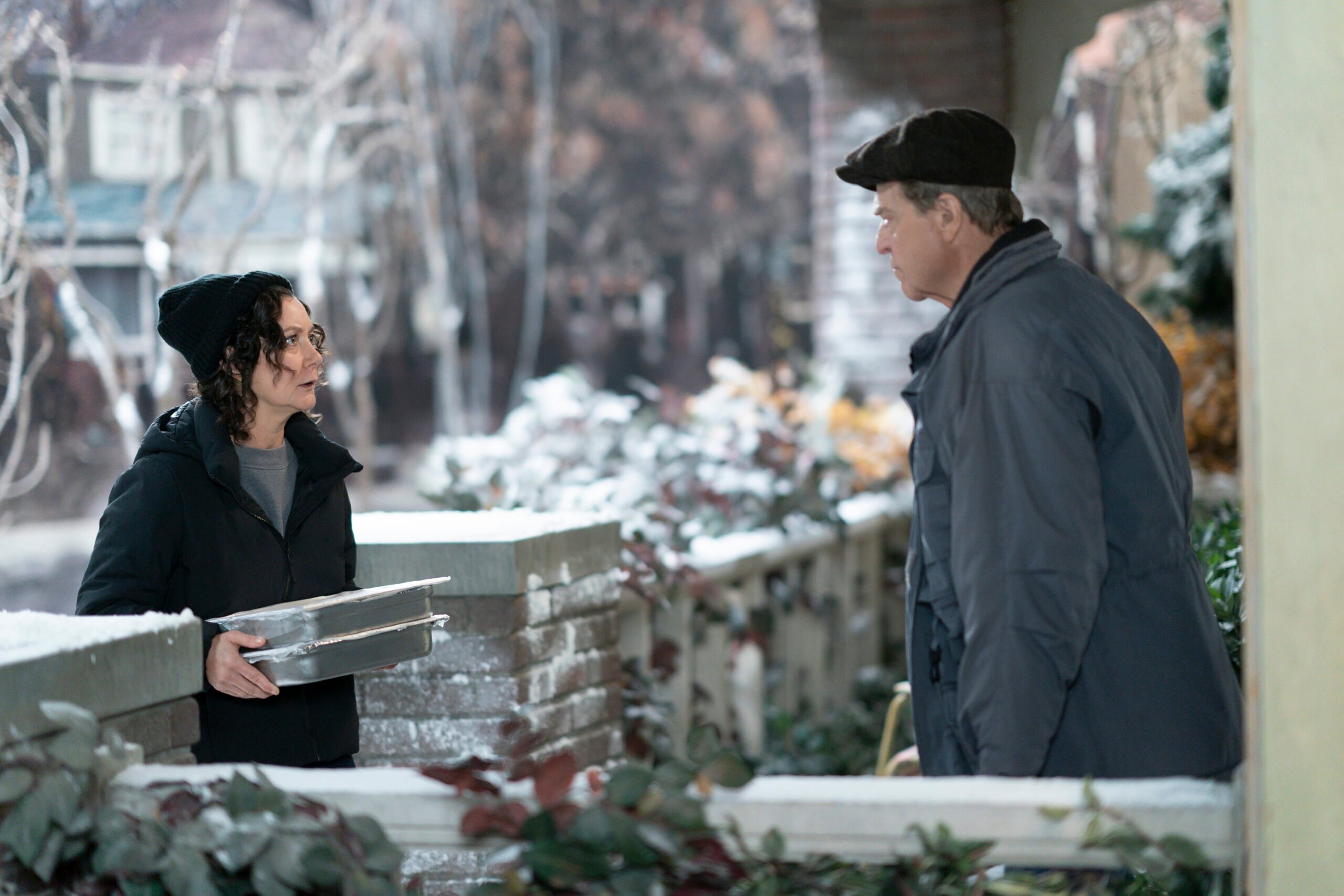 SARA GILBERT, JOHN GOODMAN