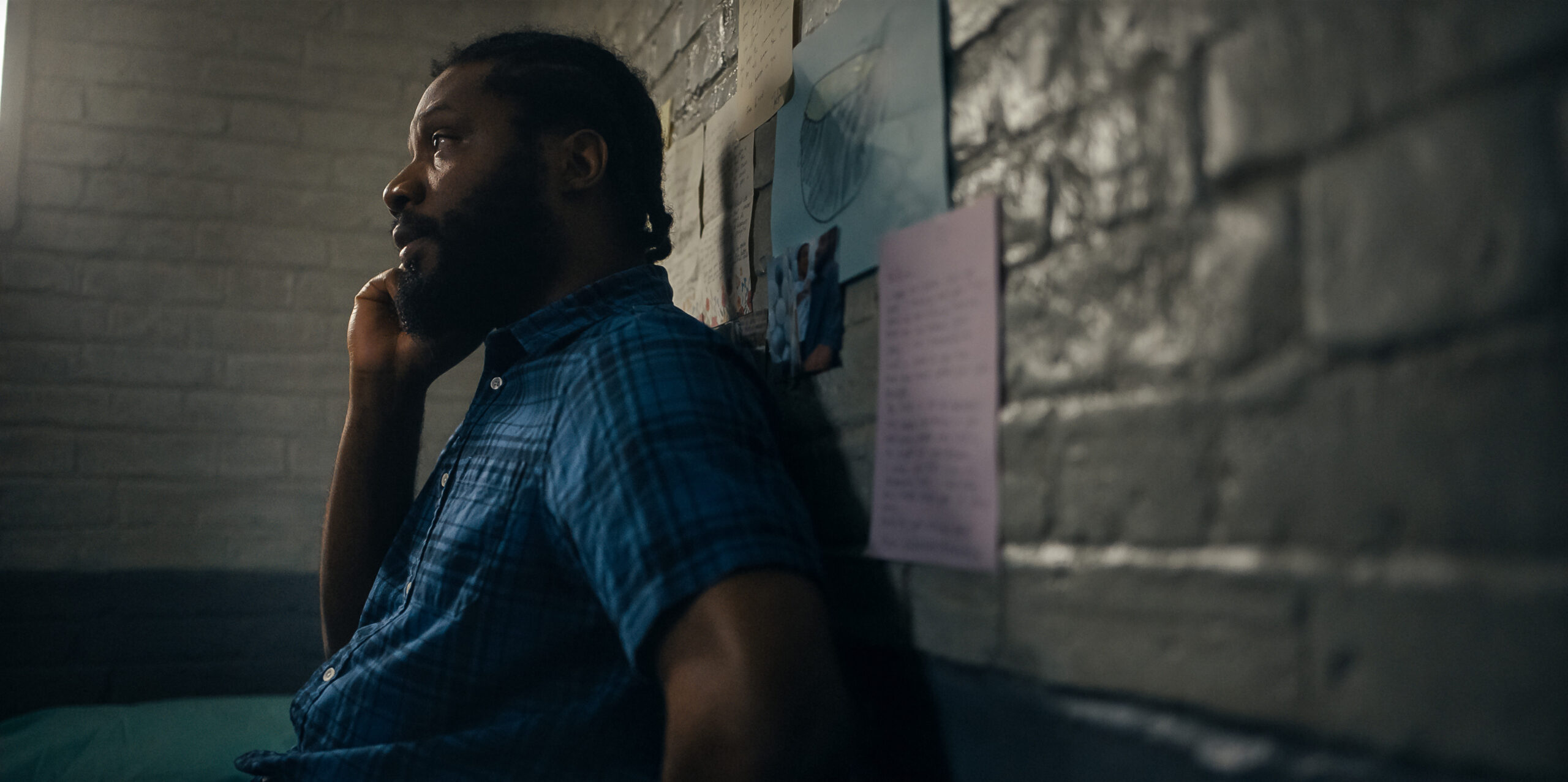 Still from Criminal Record Season 1 Episode 6 of Tom Moutchi.