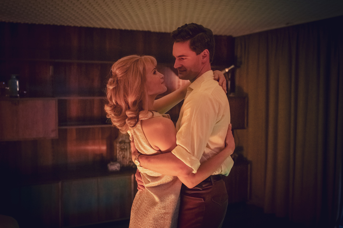 Funny Woman Season 1 Episode 5