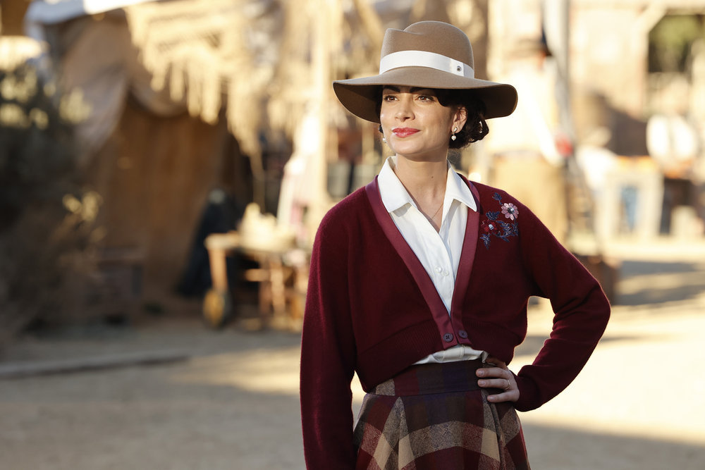 Quantum Leap Season 2 Episode 10 - Hollie Bahar | Tell-Tale TV Still from Quantum Leap Season 2 Episode 10 of Hollie Bahar as Sarah.