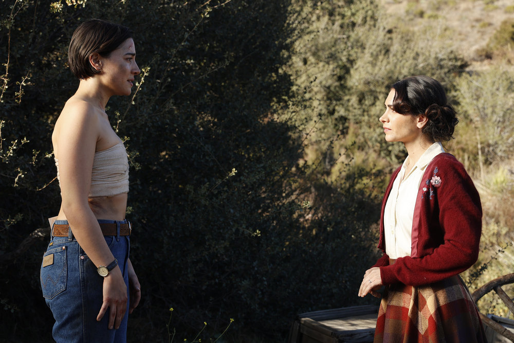 Quantum Leap Season 2 Episode 10 - Wilder Yari and Hollie Bahar | Tell-Tale TV Still from Quantum Leap Season 2 Episode 10 of Wilder Yari as Dina and Hollie Bahar as Sarah pictured from left to right.
