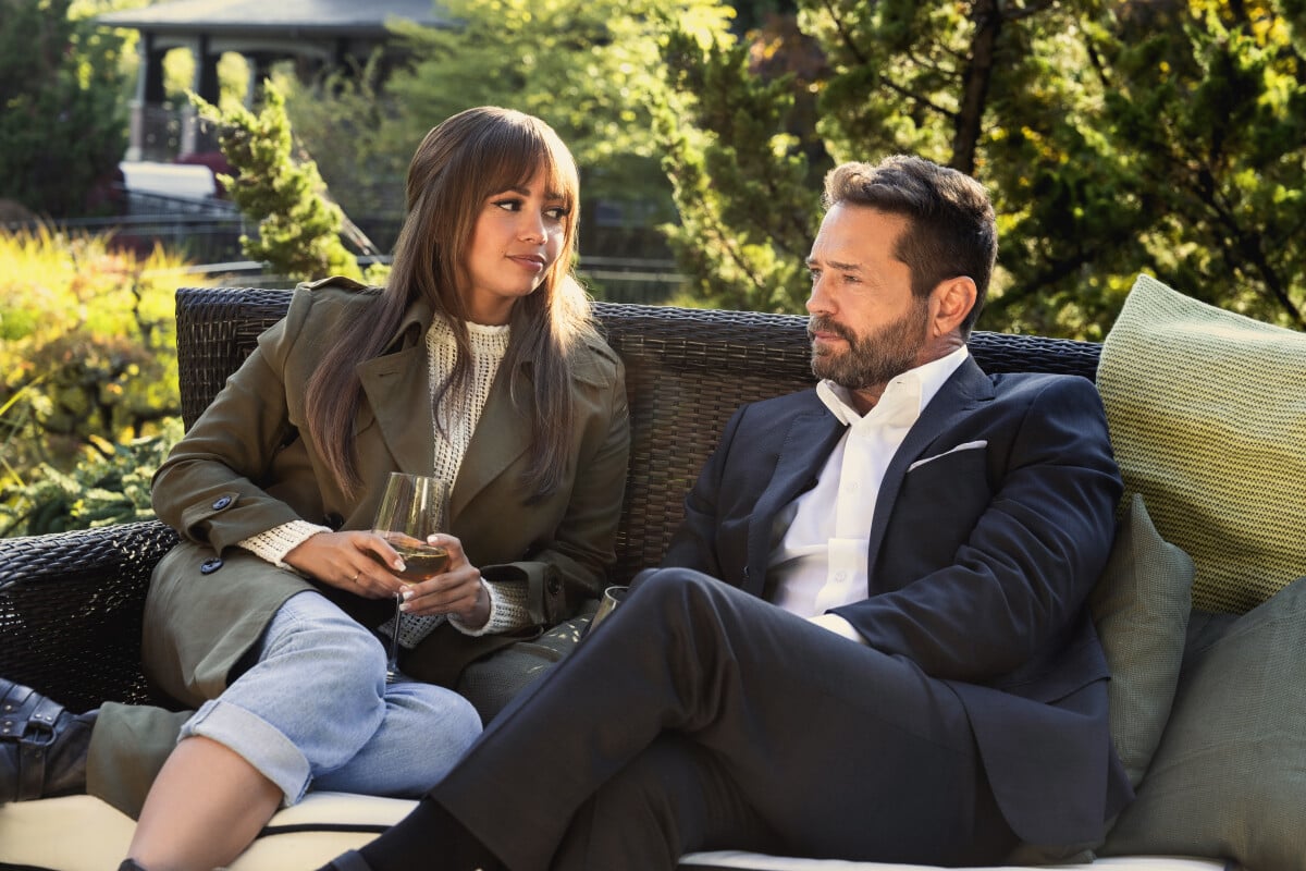 Preview — Wild Cards Season 1 Episode 7 Con with the Wind