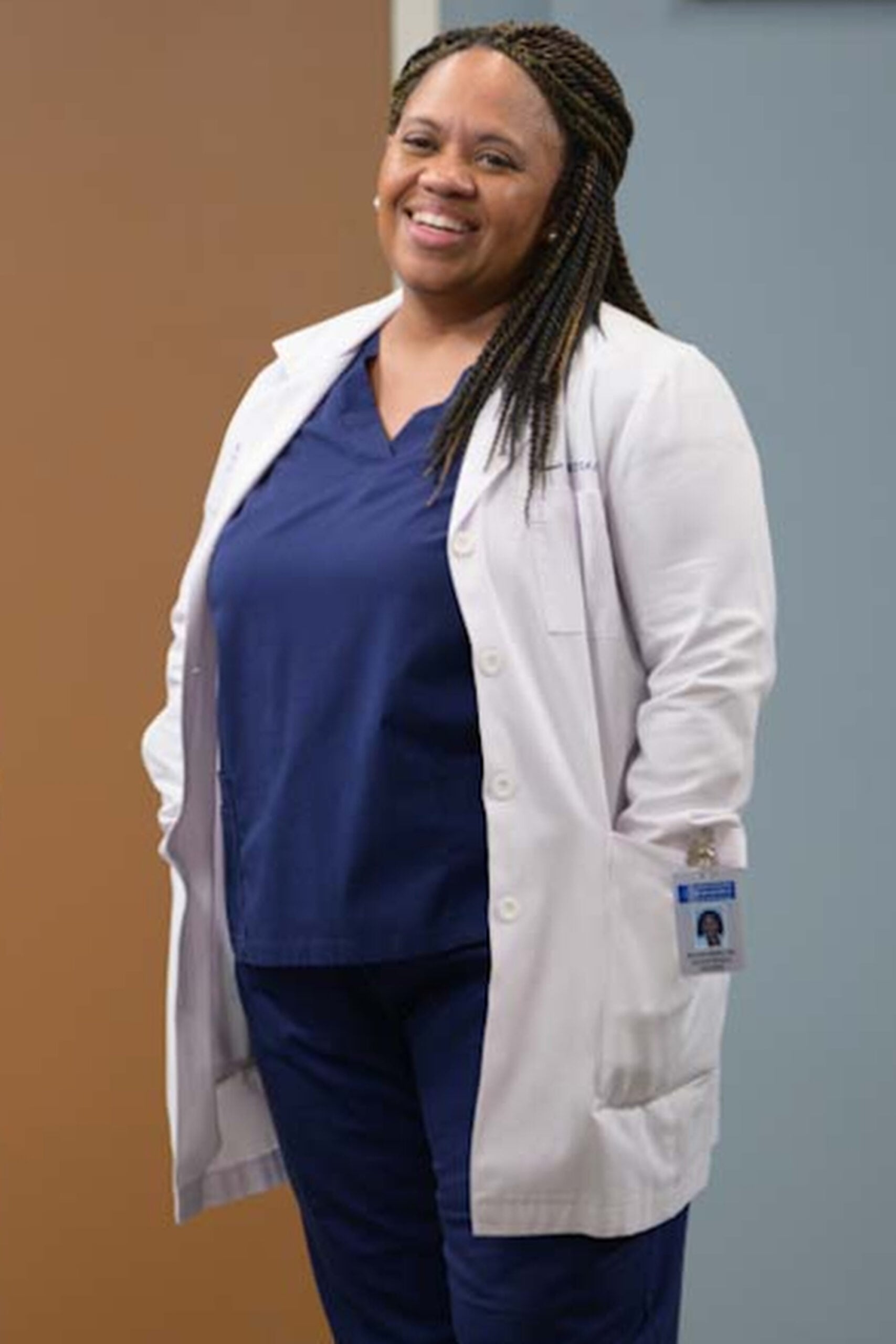 CHANDRA WILSON as Bailey - GREY'S ANATOMY Season 20 Episode 1 -We've Only Just Begun