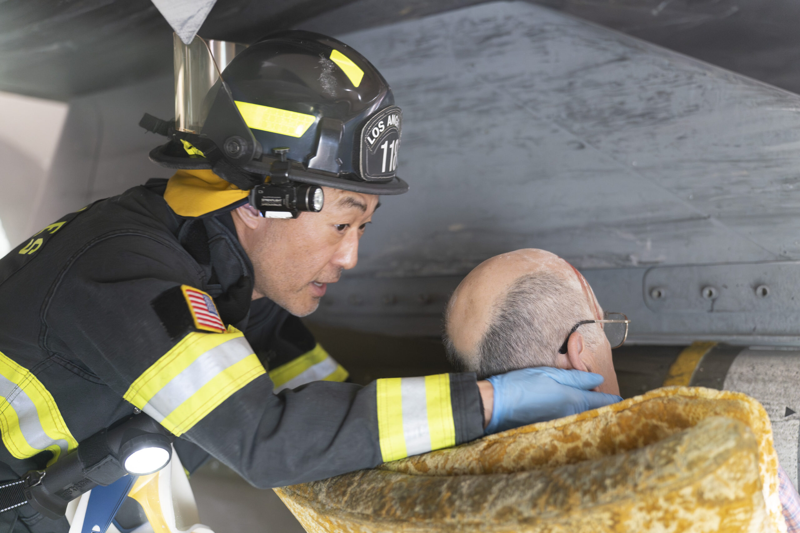 9-1-1 Season 7 Episode 1, "Abandon ‘Ships"