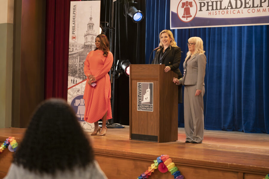 JANELLE JAMES, JUNE DIANE RAPHAEL, JENNIFER ELISE COX