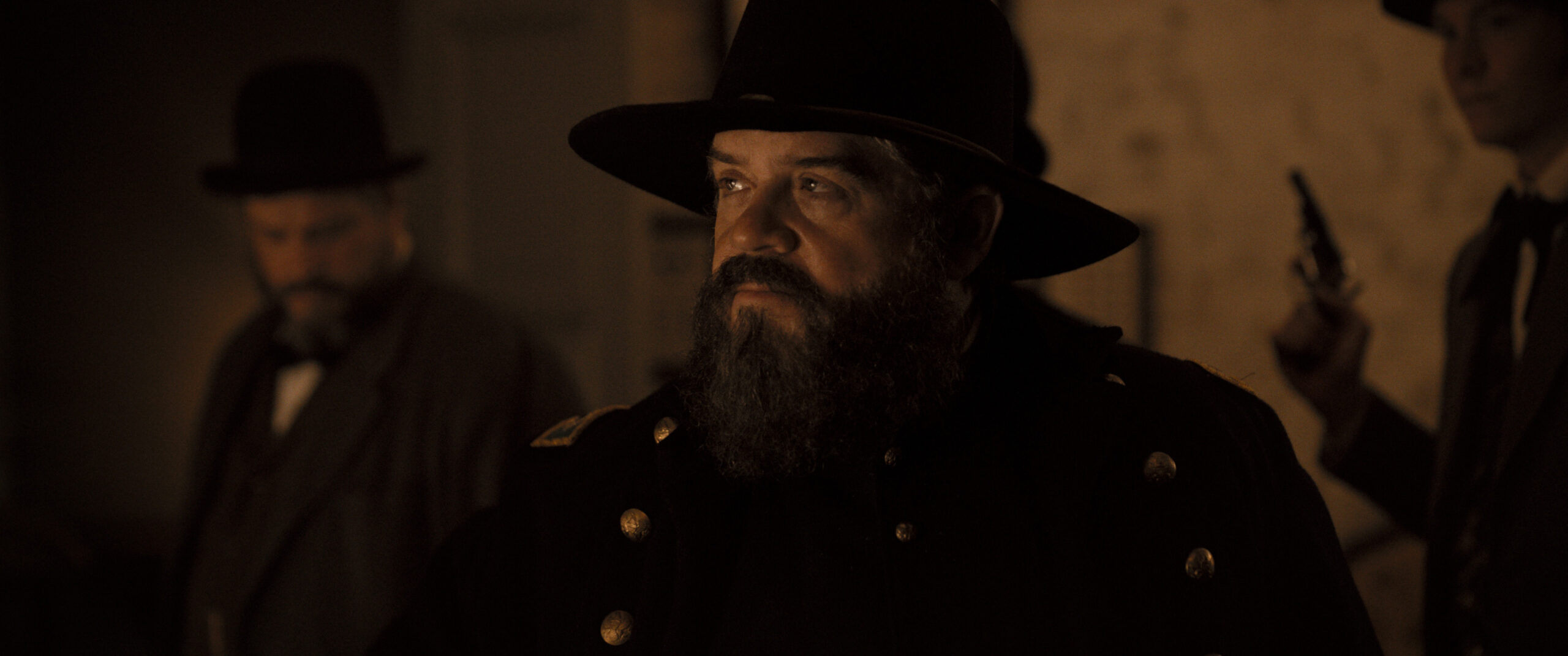 Manhunt Season 1 Episode 4 - Patton Oswalt | Tell-Tale TV Still from Manhunt Season 1 Episode 4 of Patton Oswalt in a medium shot wearing a Union uniform.