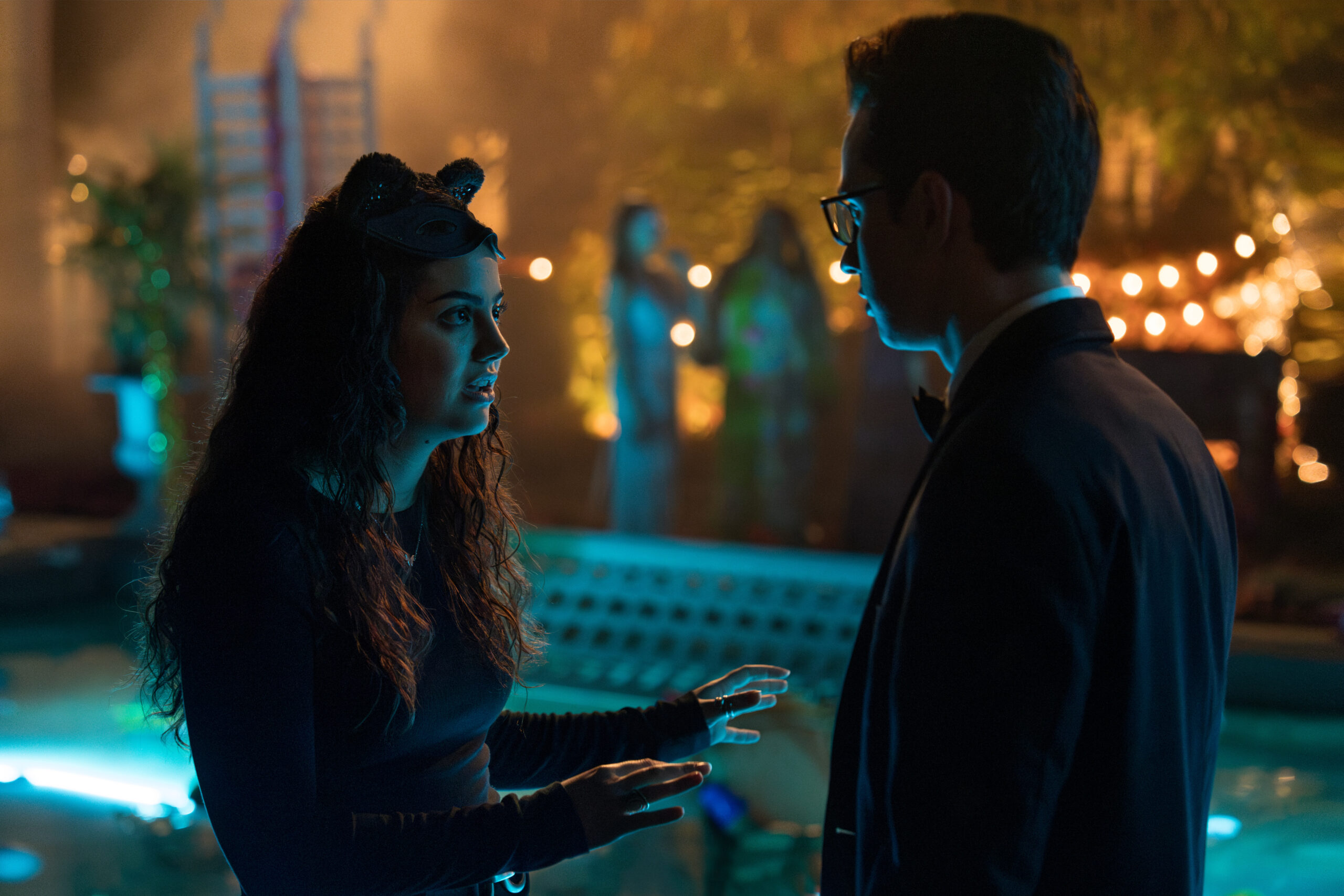 Sadie Laflamme-Snow as Alilce and David Webster as Elliot on The Way Home Season 2 Episode 8 titled "Lose Yourself"