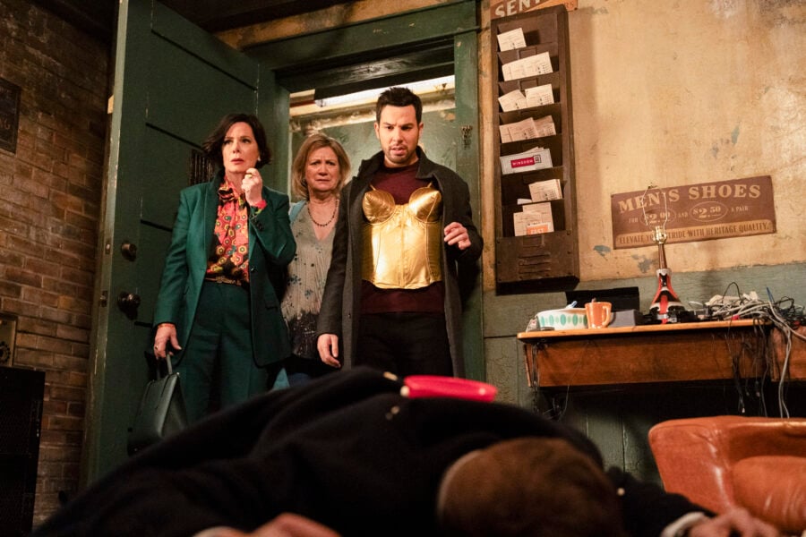 “Is the Jury Out?” – SO HELP ME TODD Pictured: Marcia Gay Harden as Margaret Wright, Matthew Wilkas as Lawrence Wright and Skylar Astin as Todd Wright