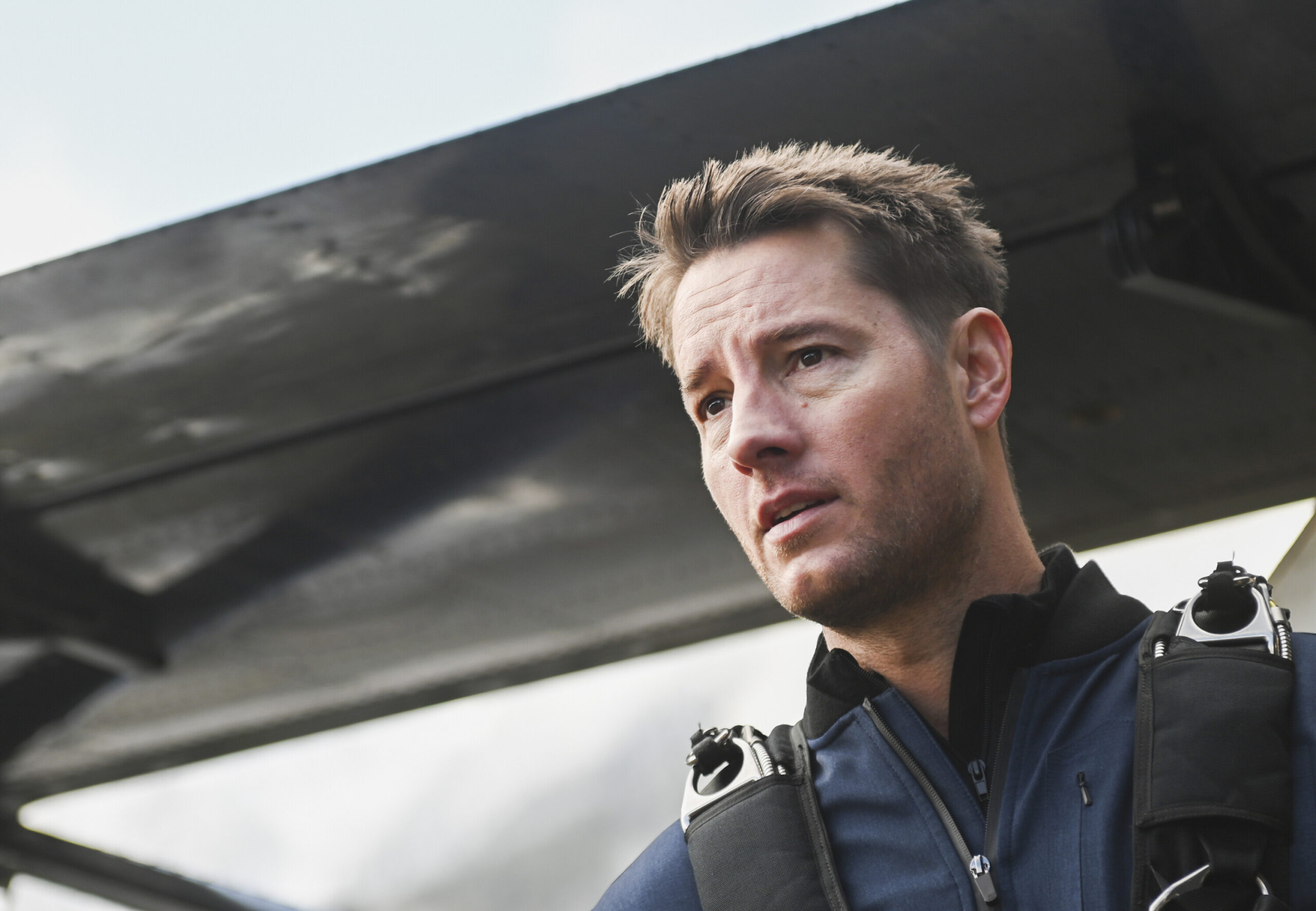 Tracker Season 1 Episode 10 - Into the Wild - Justin Hartley as Colter Shaw close up