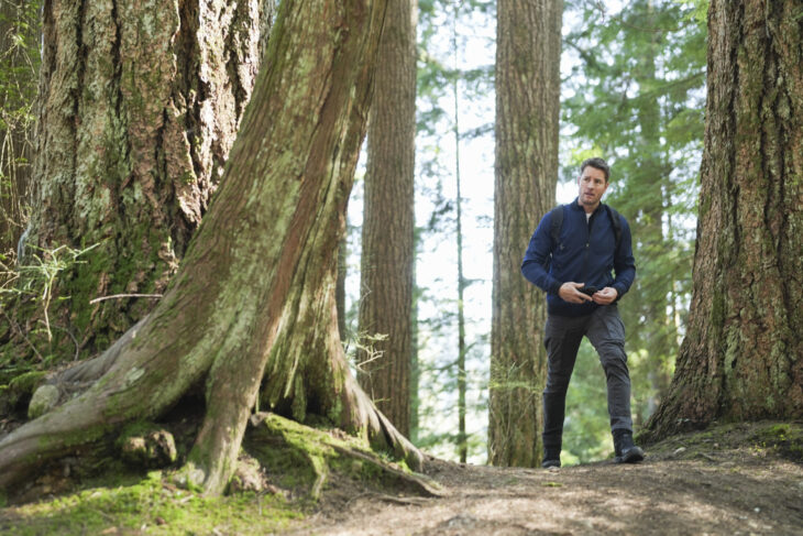 Tracker Season 1 Episode 10 - Into the Wild - Justin Hartley as Colter Shaw in the woods Tracker Season 1 Episode 10 Recap: Into the Wild Tracker Season 1 Episode 10 - Into the Wild - Justin Hartley as Colter Shaw 