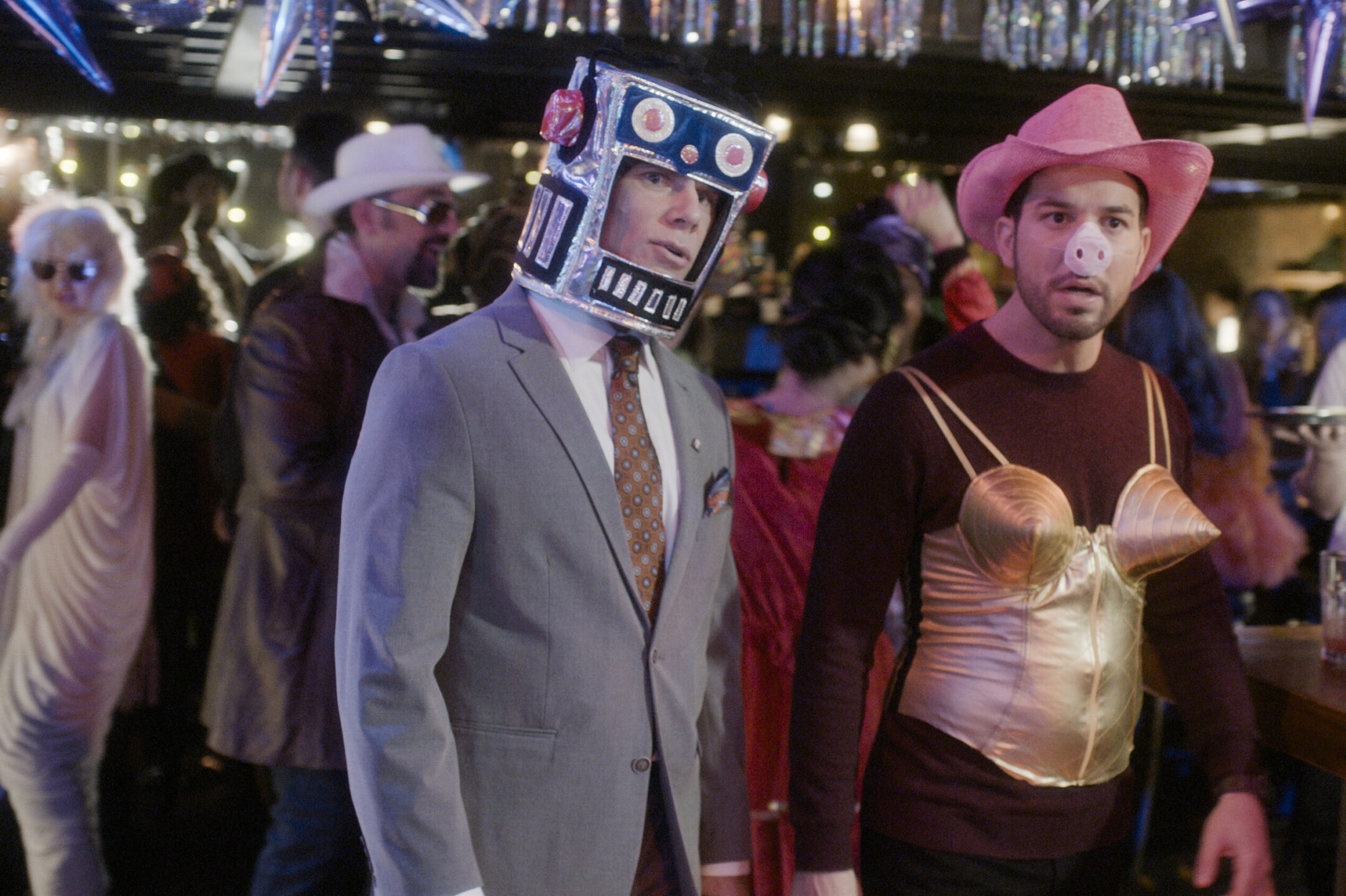 “Is the Jury Out?” – SO HELP ME TODD Pictured: Matthew Wilkas as Lawrence Wright and Skylar Astin as Todd Wright | Tell-Tale TV “Is the Jury Out?” – SO HELP ME TODD Pictured: Matthew Wilkas as Lawrence Wright and Skylar Astin as Todd Wright