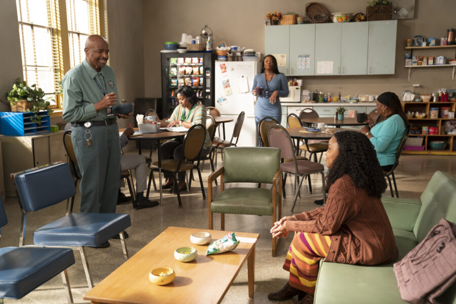 WILLIAM STANFORD DAVIS, JANELLE JAMES, QUINTA BRUNSON - ABBOTT ELEMENTARY - "Mother's Day" (Disney/Gilles Mingasson)