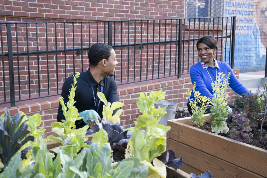 TYLER JAMES WILLIAMS, SHERYL LEE RALPH - ABBOTT ELEMENTARY - "Mother's Day"