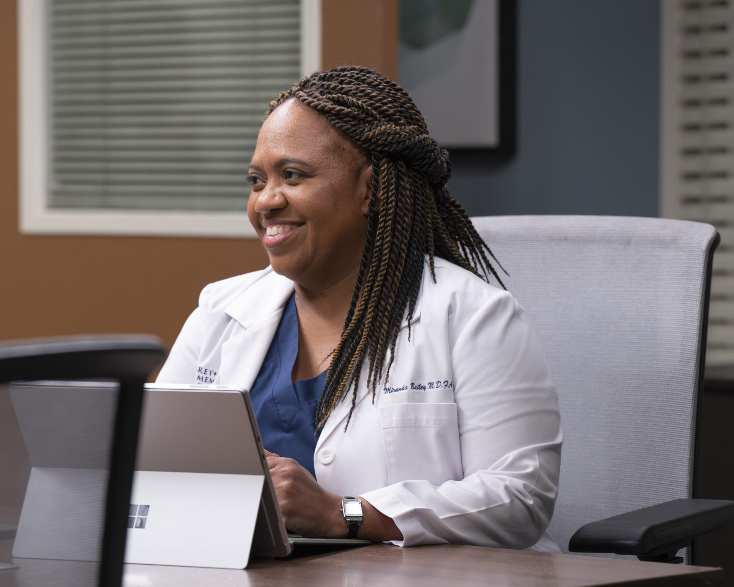 CHANDRA WILSON as Miranda Bailey - Grey's Anatomy Season 20 Episode 9