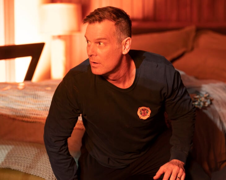 PETER KRAUSE | Tell-Tale TV 9-1-1 Season 7 Episode 9 - PETER KRAUSE attempts to escape his own home on fire. 9-1-1 Season 7 Episode 9 Review: Ashes, Ashes 9-1-1 Season 7 Episode 9 - PETER KRAUSE attempts to escape his own home on fire.