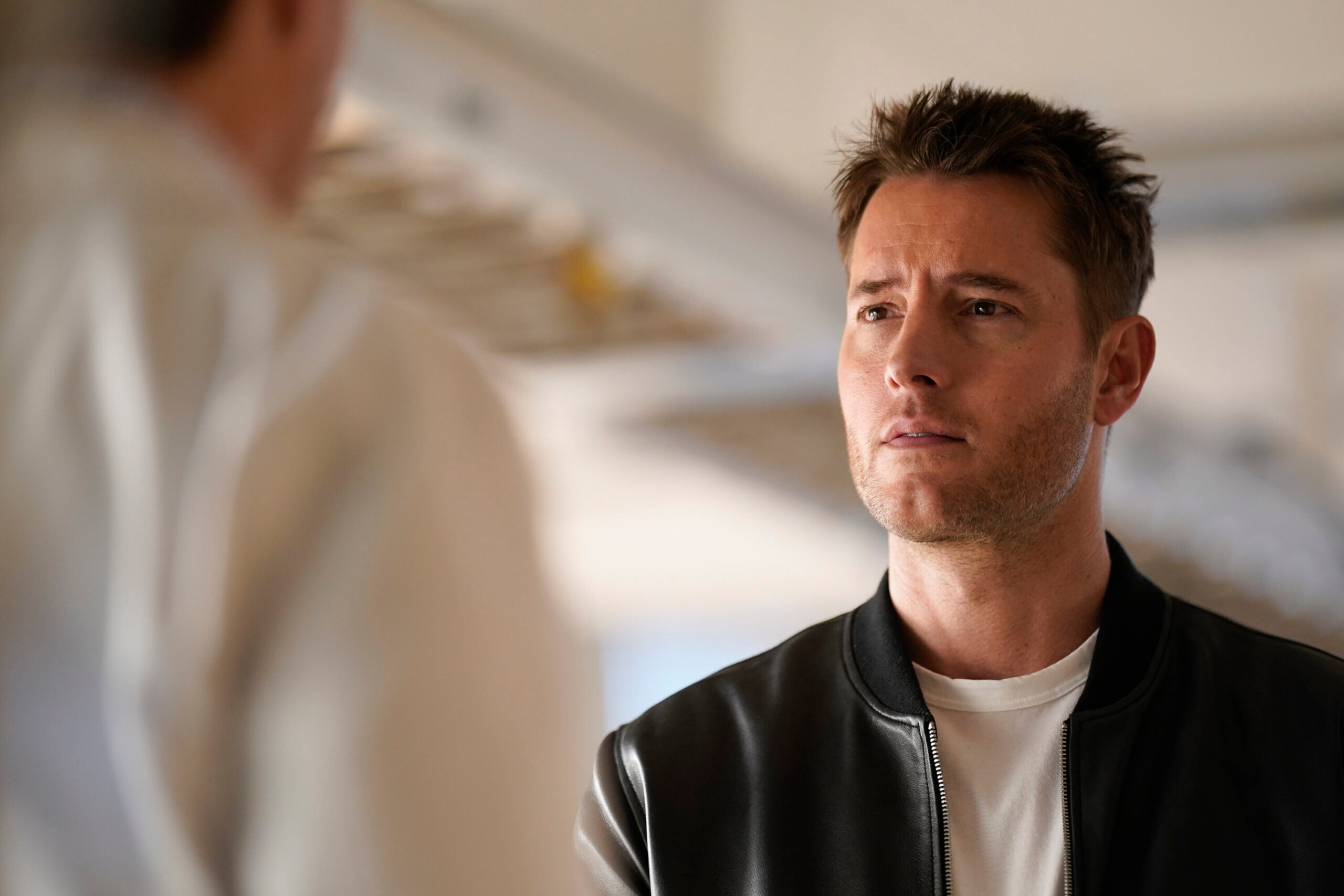 Justin Hartley as Colter - Tracker Season 1 Episode 11 - Beyond the Campus Walls