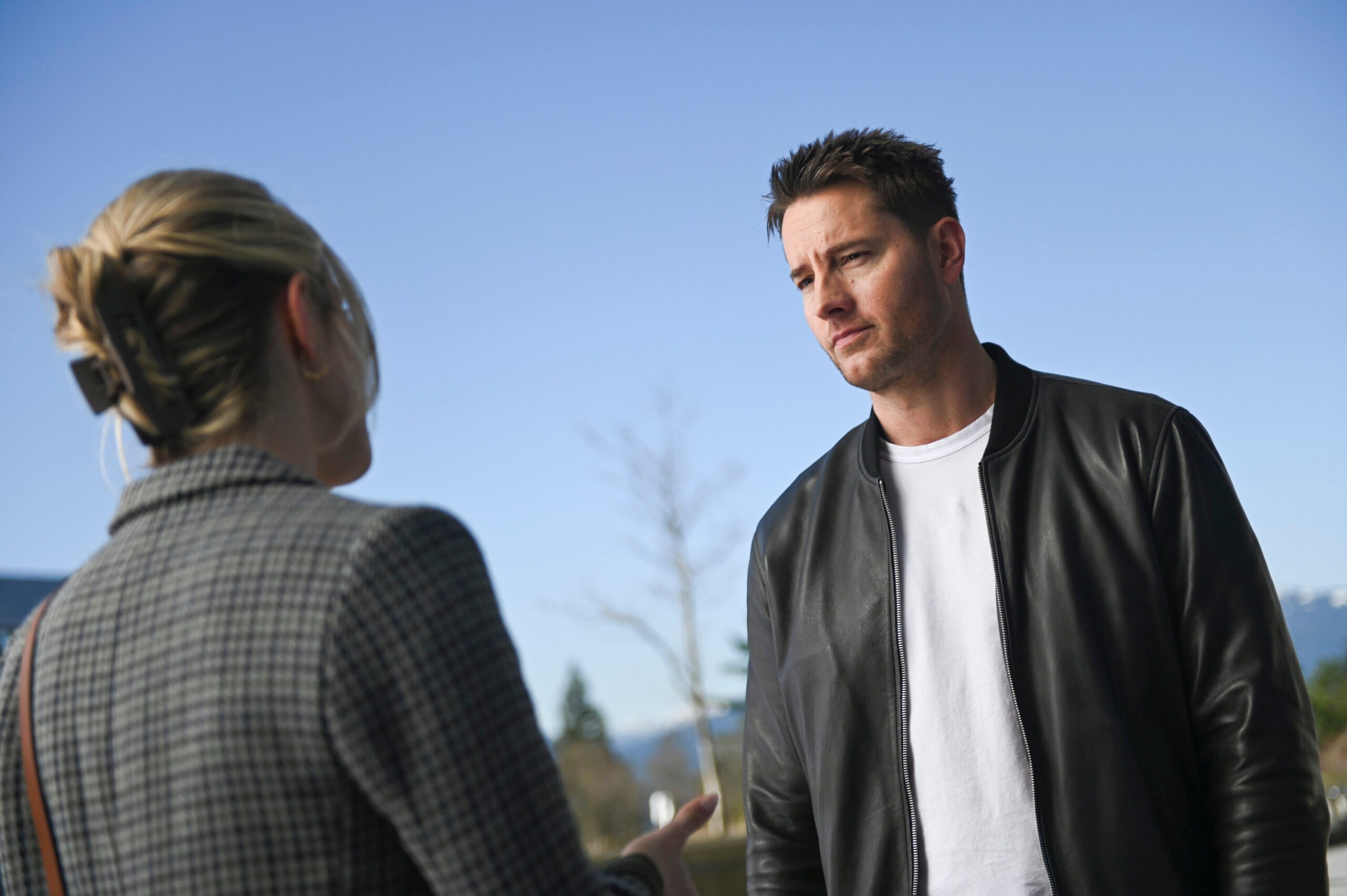 Justin Hartley as Colter and Melissa Roxburgh as Dory - Tracker Season 1 Episode 11 - Beyond the Campus Walls