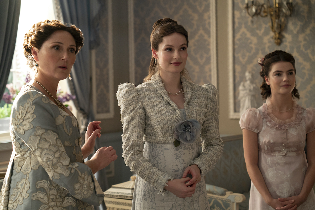 BRIDGERTON Season 3 Episode 4 | Tell-Tale TV BRIDGERTON Season 3 Episode 4 Ruth Gemmell as Lady Violet Bridgerton, Hannah Dodd as Francesca Bridgerton, Florence Hunt as Hyacinth Bridgerton