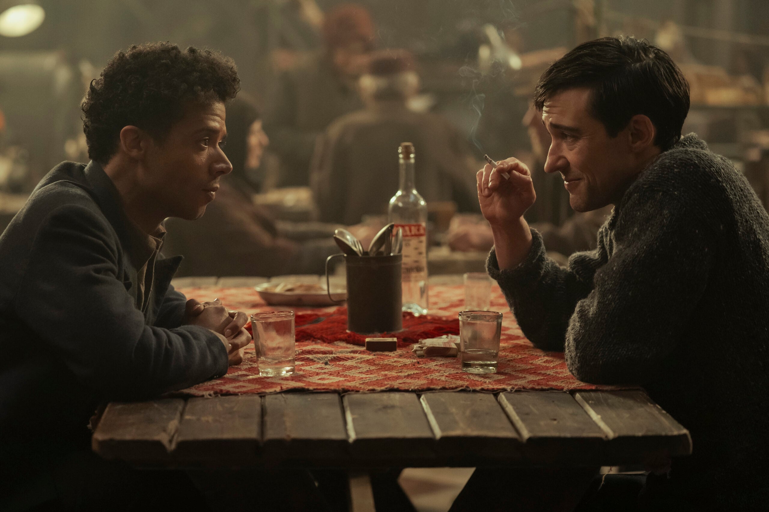 Jacob Anderson as Louis De Point Du Lac and Black Ritson as Morgan Ward- Interview with the Vampire Season 2, Episode 1