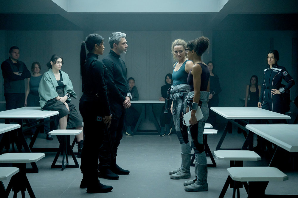 The Ark - Season 2 Episode 1, "Failed Experiment" -- Diana Bermudez as Kimi, Jadran Malkovich as Dr. Marsh, Christie Burke as Lt. Sharon Garnet, Stacey Read as Alicia Nevin | Tell-Tale TV The Ark - Season 2 Episode 1, "Failed Experiment" -- Diana Bermudez as Kimi, Jadran Malkovich as Dr. Marsh, Christie Burke as Lt. Sharon Garnet, Stacey Read as Alicia Nevin