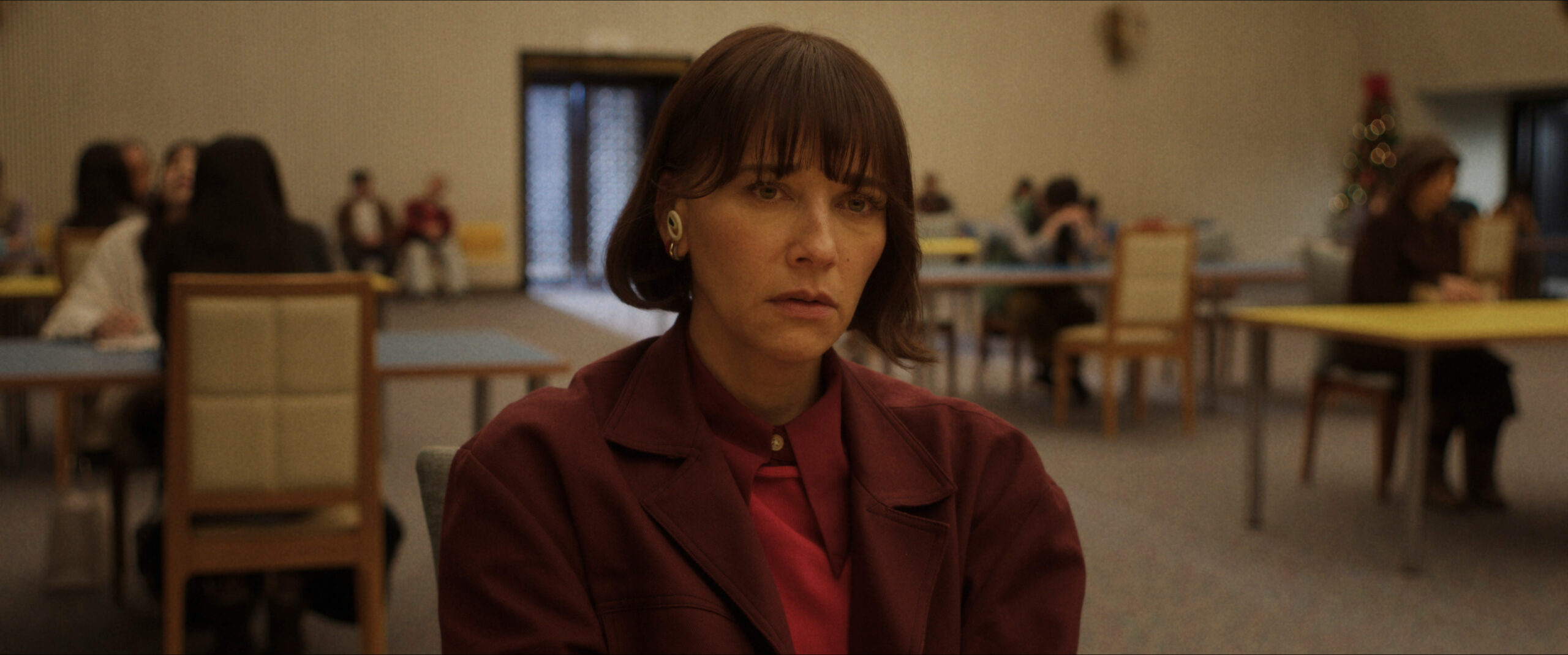 Still from Sunny Season 1 Episode 1 of Rashida Jones.