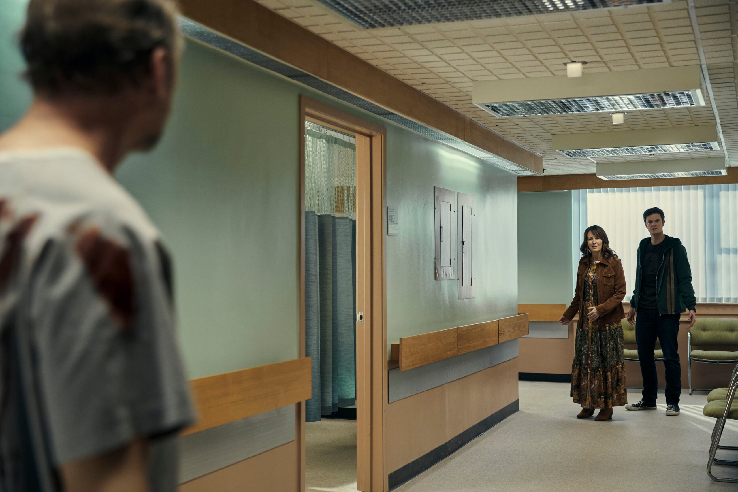 Still from The Boys Season 4 Episode 5, "Beware of the Jabberwock, My Son," of Jack Quaid as Hughie Campbell.