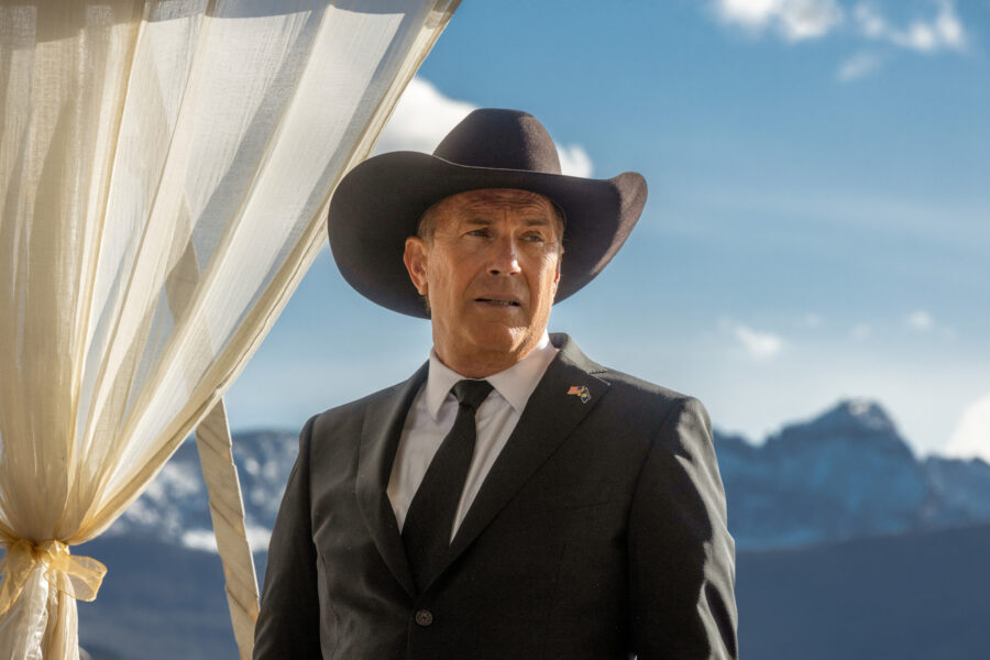 Yellowstone | Tell-Tale TV Kevin Costner as John Dutton on Yellowstone