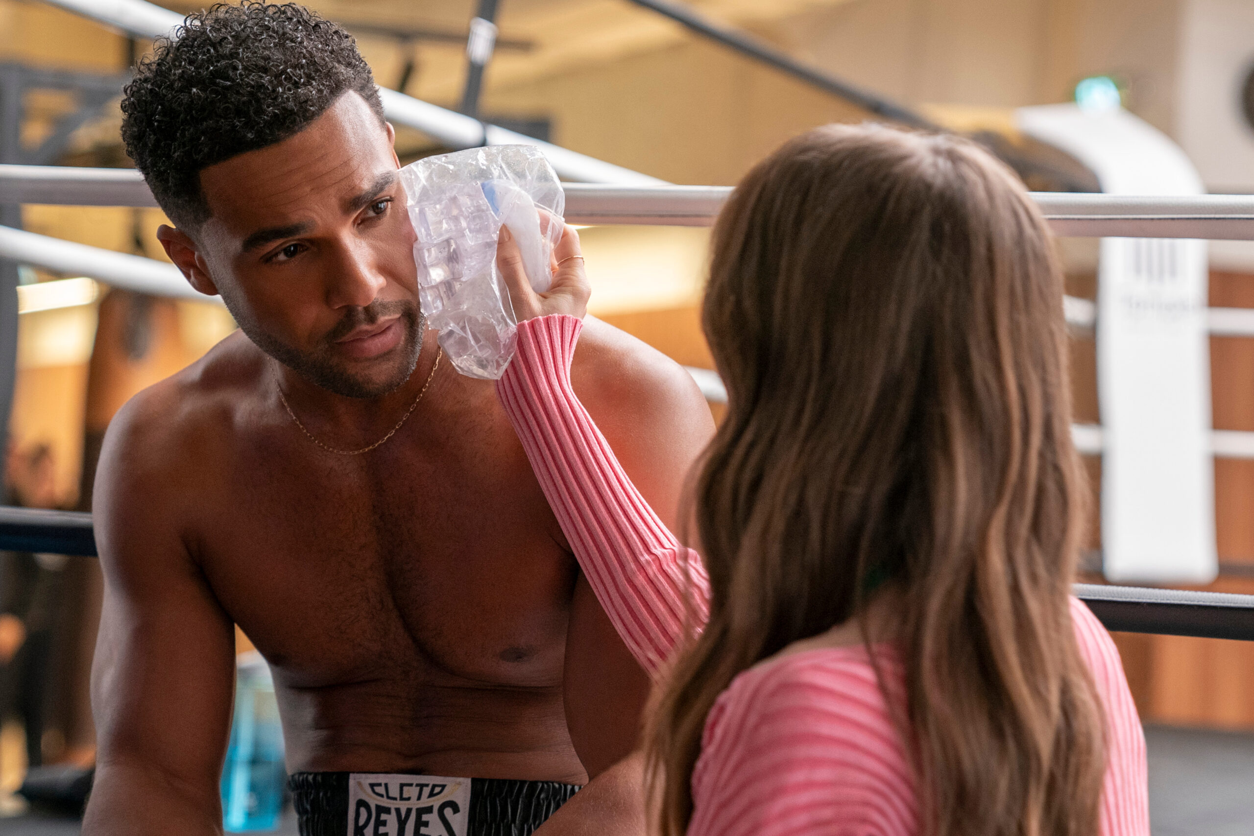 Emily in Paris Season 4 Episode 1 - Lucien Laviscount as Alfie, Lily Collins as Emily | Tell-Tale TV Emily in Paris Season 4 Episode 1 - Lucien Laviscount as Alfie, Lily Collins as Emily