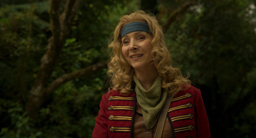 Time Bandits Season 1 Episode 3 - Lisa Kudrow | Tell-Tale TV Still from Time Bandits Season 1 Episode 3 of Lisa Kudrow.