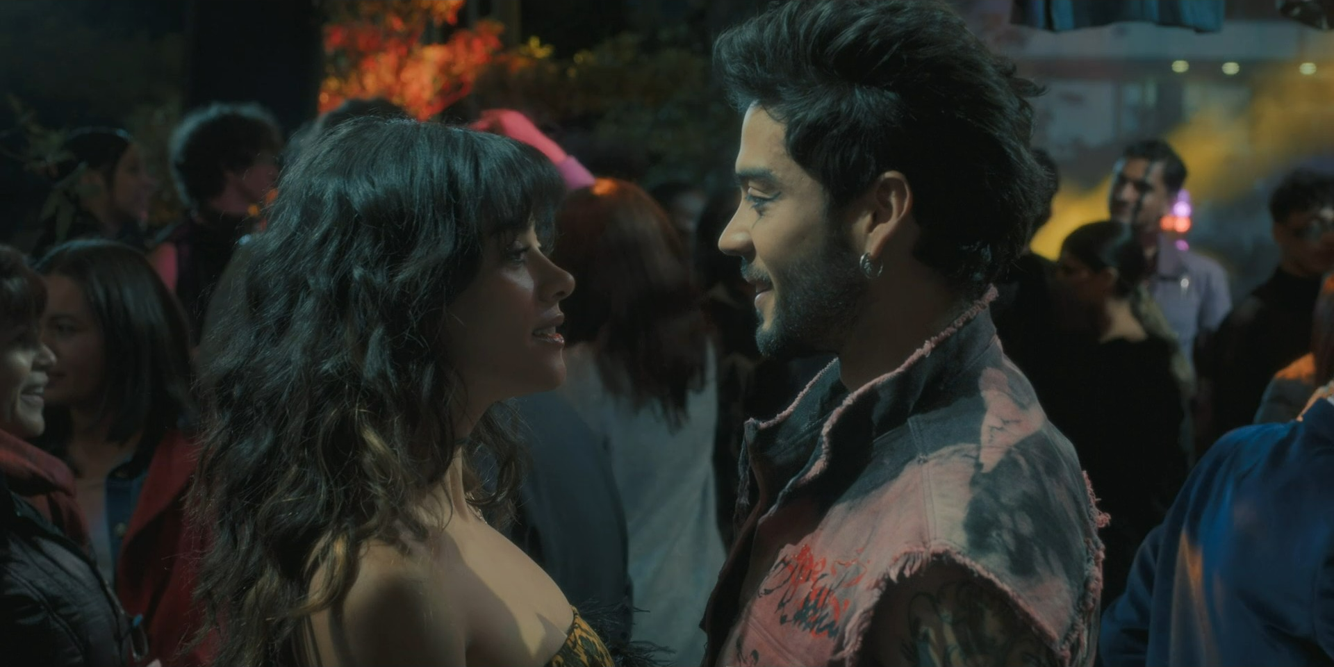 VS--Amazon-BettyLaFeaTheStoryContinues-32’37” | Tell-Tale TV Betty La Fea, The Story Continues: Juanita Molina and Jerónimo Cantillo Betty La Fea The Story Continues Season 1 Episodes 3 and 4 Review: Betty, The President / Armando Dismantled