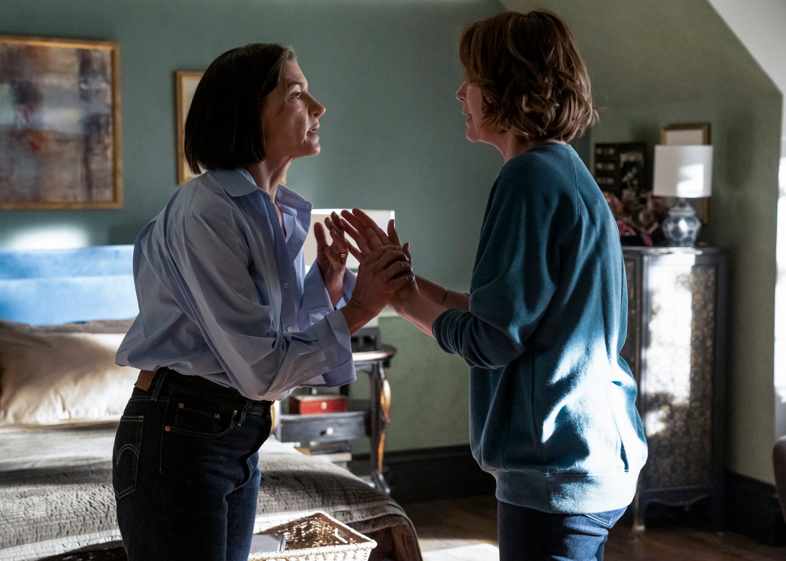 Still from Orphan Black: Echoes Season 1 Episode 10 of Rya Kihlstedt as Eleanor and Keeley Hawes as Kira Manning pictured from left to right.