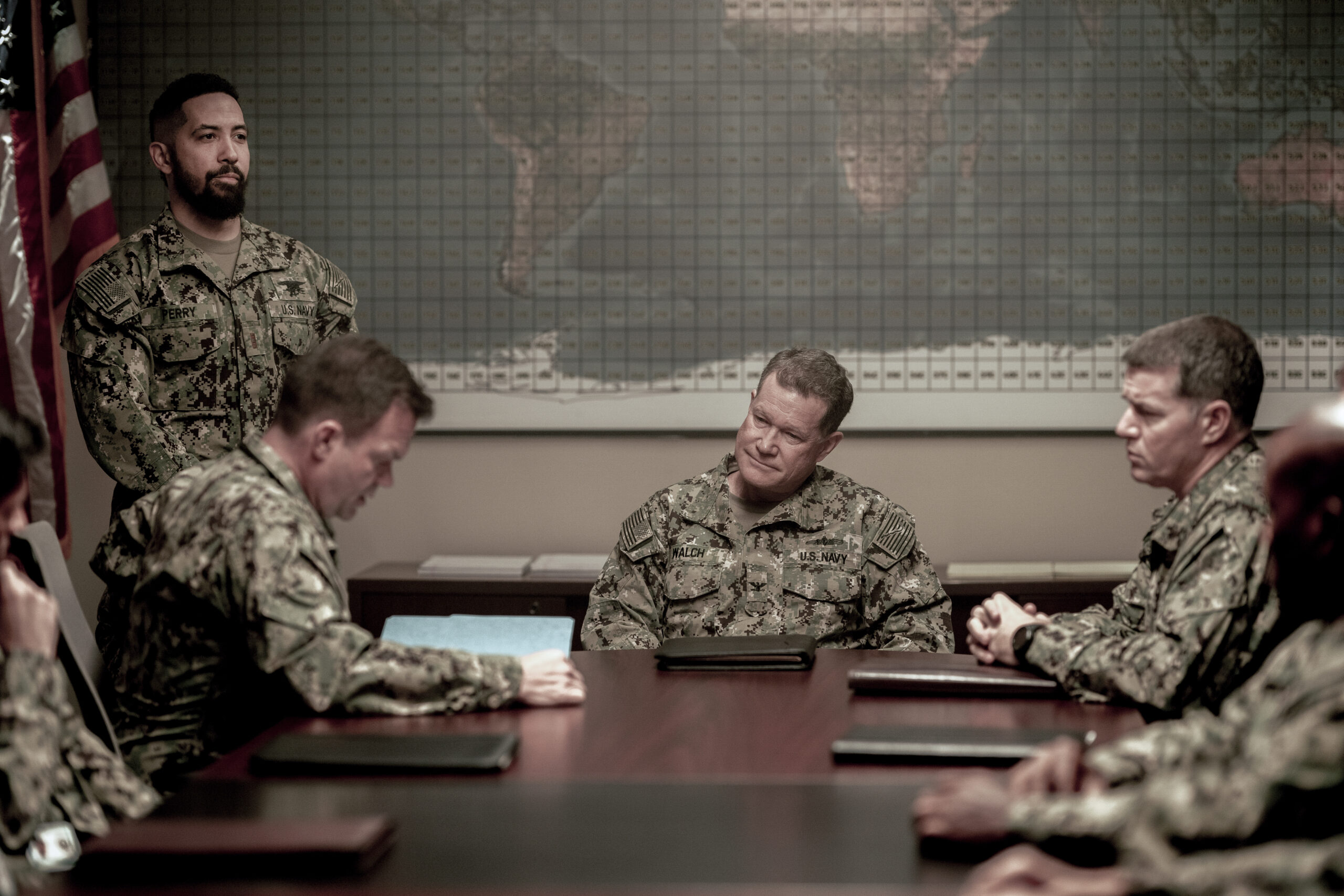 SEAL Team Season 7 Episode 1 - Chaos In The Calm - L-R: Neil Brown Jr. as Ray Perry, Judd Lormand as Lt. Commander Eric Blackburn and Dylan Walsh as Captain Walch 