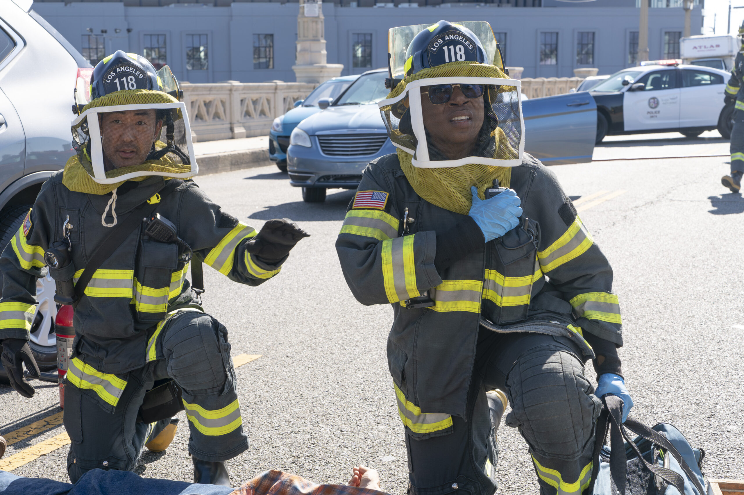 9-1-1 Season 8 Episode 1, "Buzzkill" -- KENNETH CHOI, AISHA HINDS | Tell-Tale TV 9-1-1 Season 8 Episode 1, "Buzzkill" -- KENNETH CHOI, AISHA HINDS