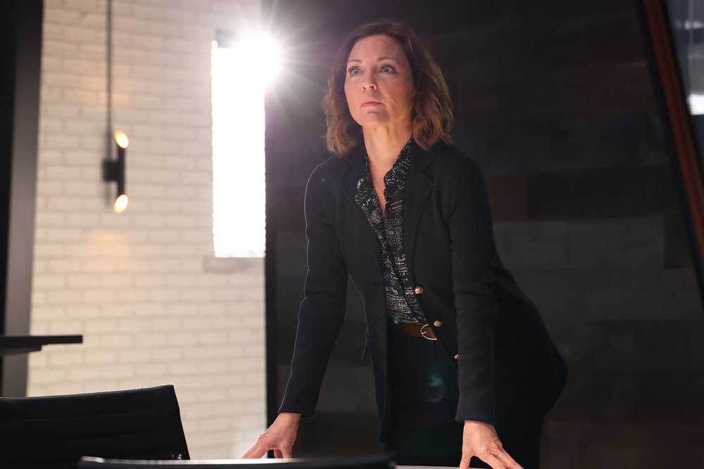 Still from Found Season 2 Episode 1 of Kelli Williams as Margaret.
