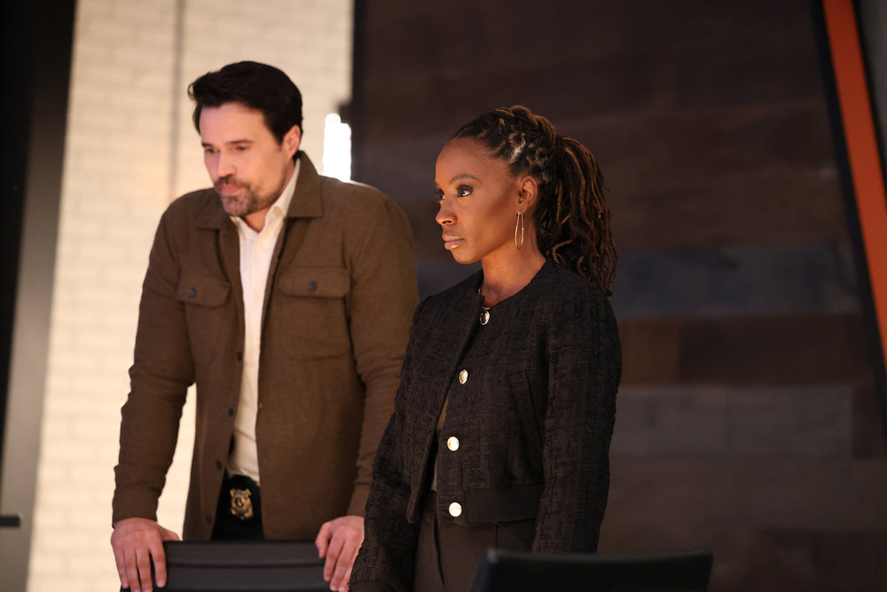 Still from Found Season 2 Episode 1 of Brett Dalton as Detective Mark Trent, Shanola Hampton as Gabi pictured from left to right.