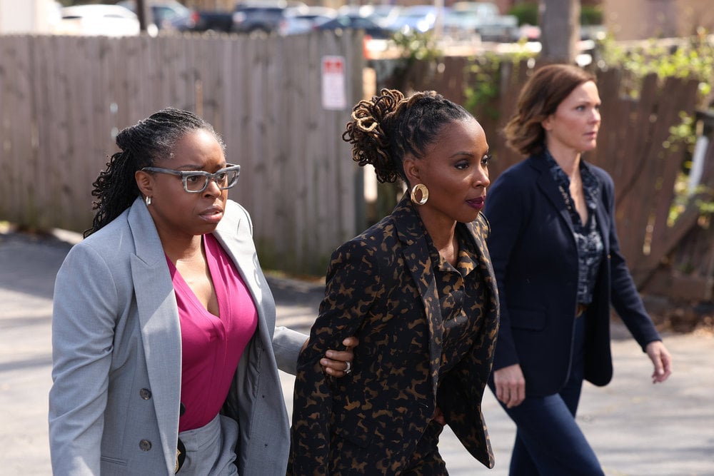 Found Season 2 Episode 1 - Anisa Nyell Johnson, Shanola Hampton, and Kelli Williams | Tell-Tale TV Still from Found Season 2 Episode 1 of Anisa Nyell Johnson as Detective Shaker, Shanola Hampton as Gabi, and Kelli Williams as Margaret pictured from left to right.