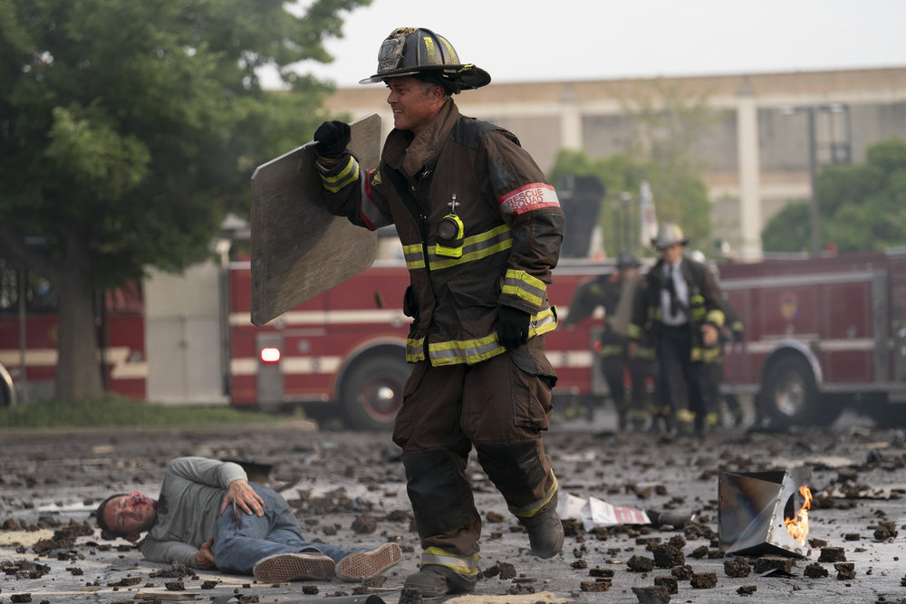 CHICAGO FIRE -- "A Monster In the Field" Episode 13001 -- Pictured: Taylor Kinney as Kelly Severide -- (Photo by: Peter Gordon/NBC)