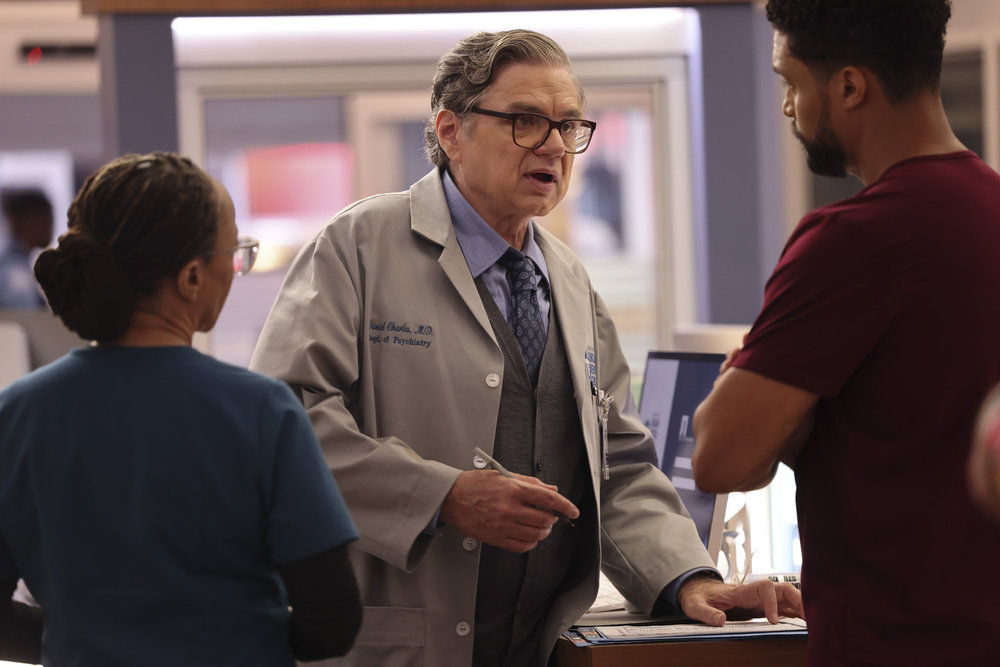Chicago Med - Season 10 | Tell-Tale TV CHICAGO MED -- "Sink or Swim" Episode 1001 -- Pictured: Oliver Platt as Dr. Daniel Charles