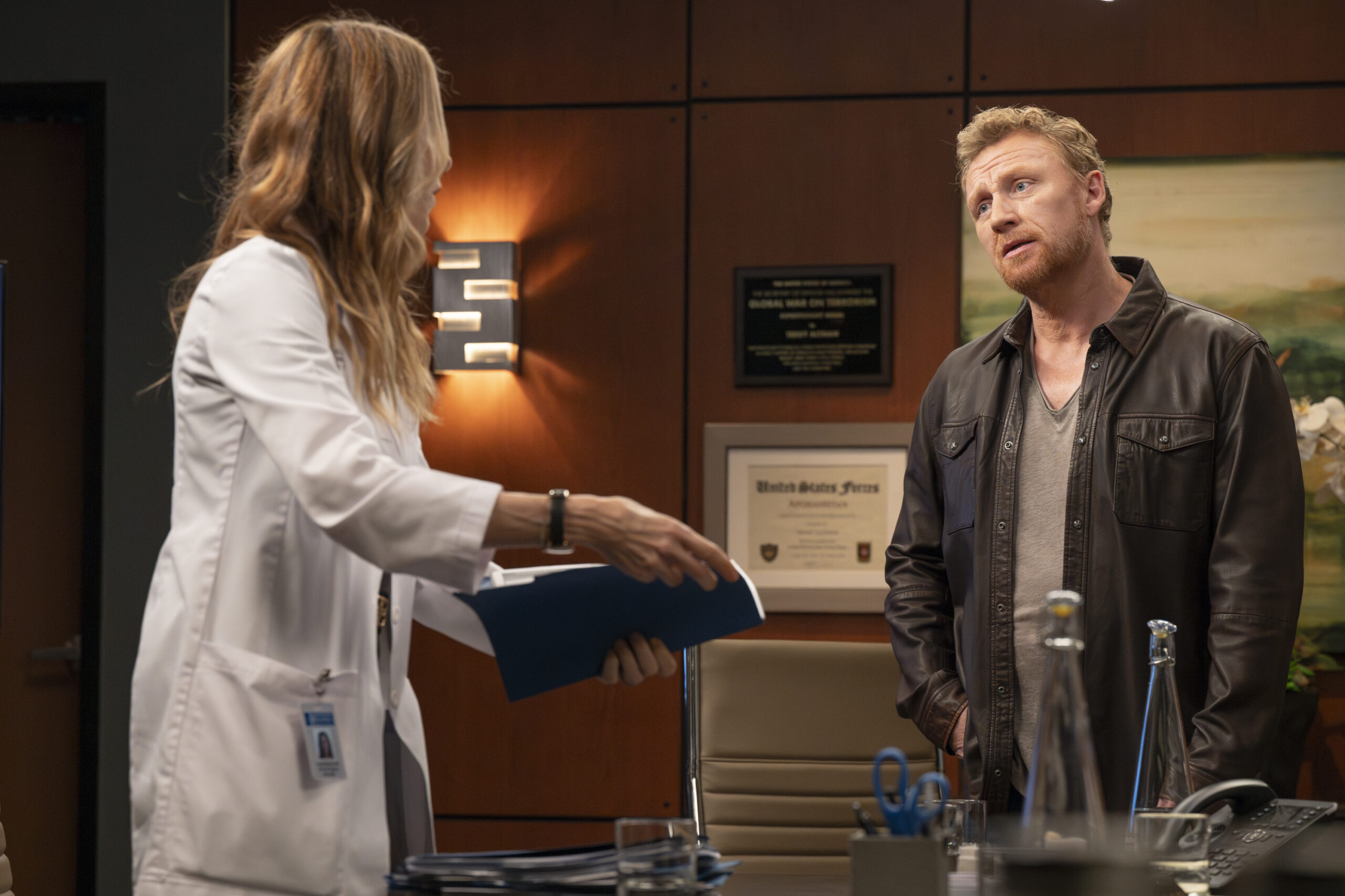 KEVIN MCKIDD as Owen Hunt - Grey's Anatomy Season 21 Episode 4: This One's for the Girls